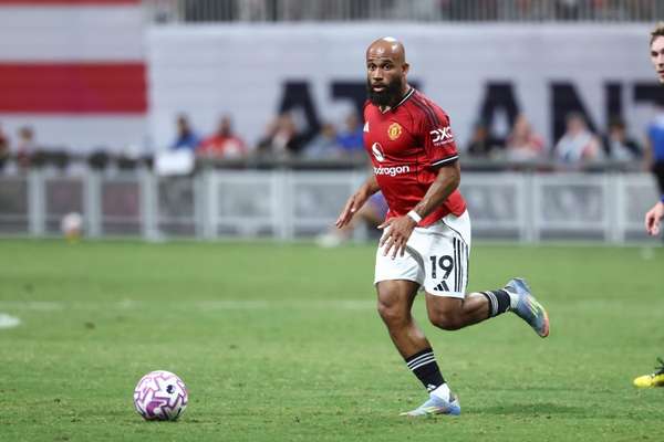 姆伯莫双响闪耀梦剧场 曼联团队协作力克布莱顿