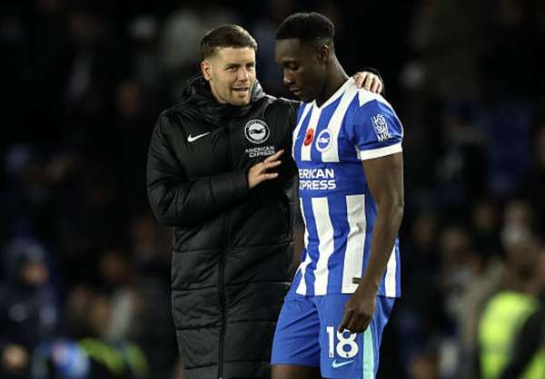 布莱顿三球完胜利兹联 许尔策勒强调稳定性与零封价值