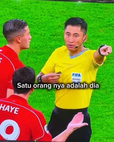 国际足联重拳出击 印尼两将因抗议马宁判罚遭四场禁赛