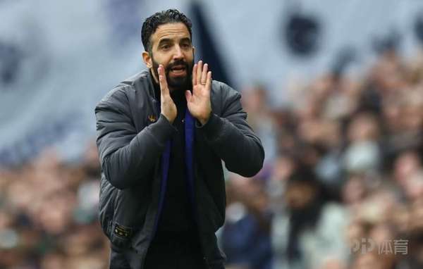 红牌难挽败局 阿莫林坦言曼联全方位落败