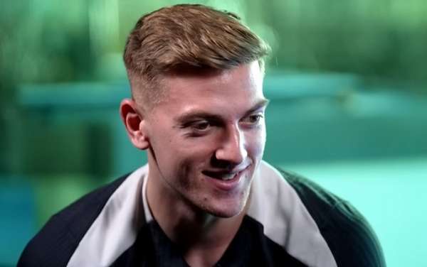 专访切尔西锋线新星德拉普：欧冠斩巴萨后瞄准三狮军团征途