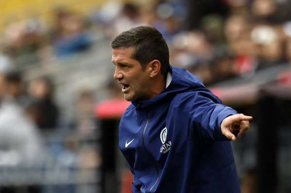 国米客场力克比萨终结连败 齐沃盛赞球队逆境中展现成熟