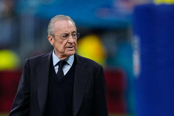 弗洛伦蒂诺罕见赛后滞留伯纳乌 主席座驾最后离场引关注