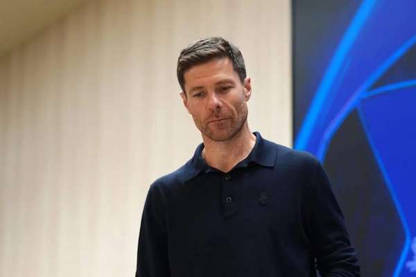 欧冠败北却显斗志 阿隆索帅位暂获喘息之机