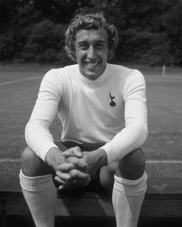 白鹿巷传奇陨落！热刺神射手齐弗斯辞世 享年80岁