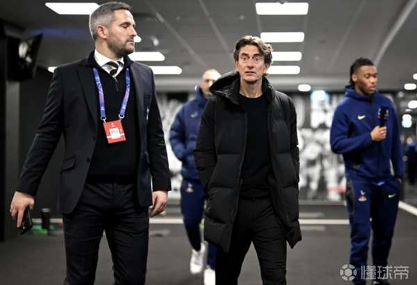 弗兰克谈欧冠关键战：狭路相逢勇者胜，法兰克福轻装上阵