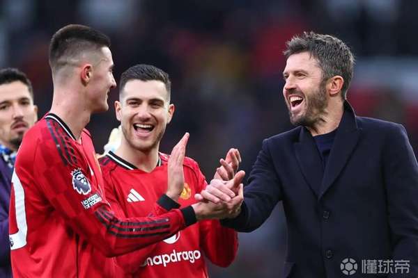 卡里克妙手激活红魔中场 定位球战术成破局利器