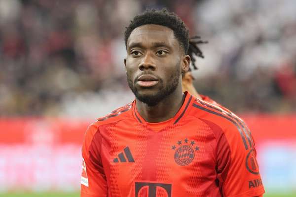 伤情警报！戴维斯腿筋撕裂休战三周 无缘对阵多特关键战